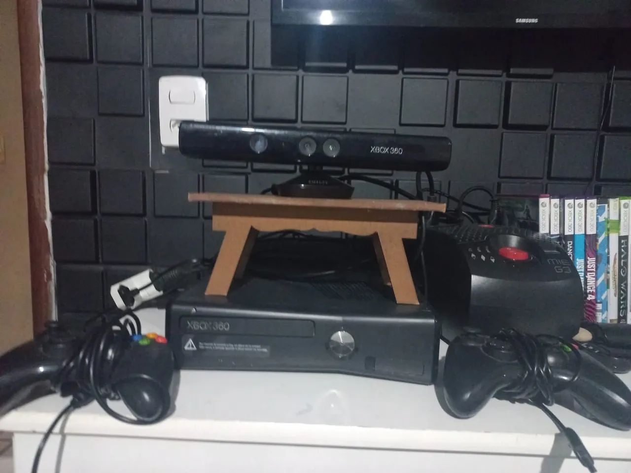 XBOX 360 + KINECT 
