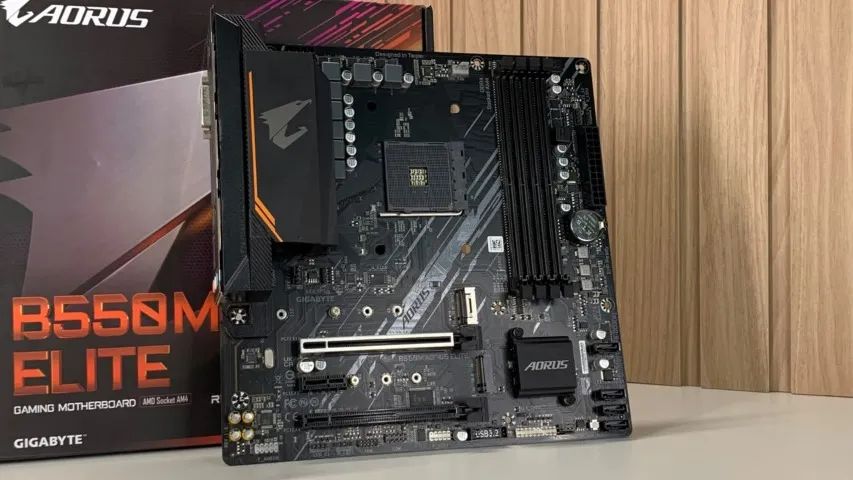 GIGABYTE B550M AORUS ELITE - Foto 2