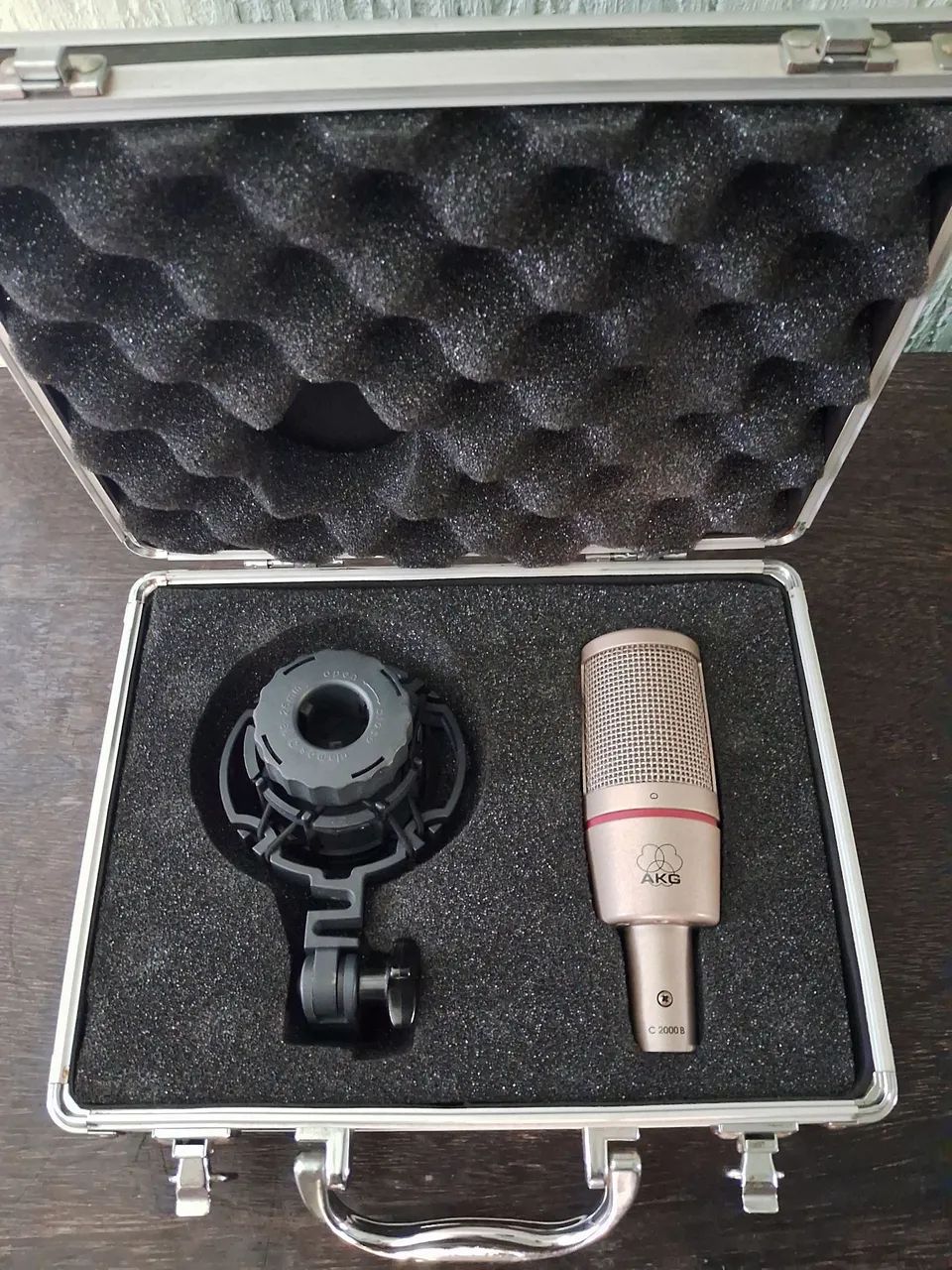 Microfone condensador AKG C2000B_perfeito! - Foto 4