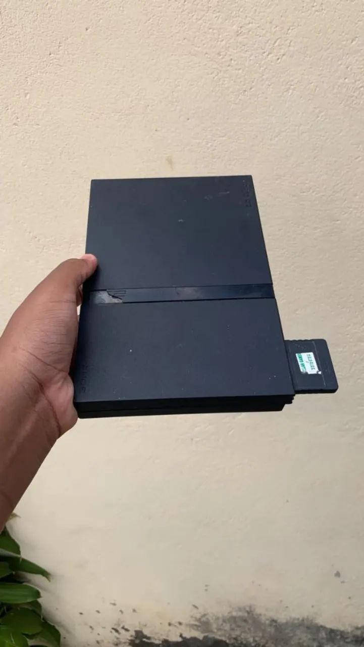 PS2 SLIM EM OTIMO ESTADO DE CONSERVAÇÃO {SEM LEITOR DE DISCO}