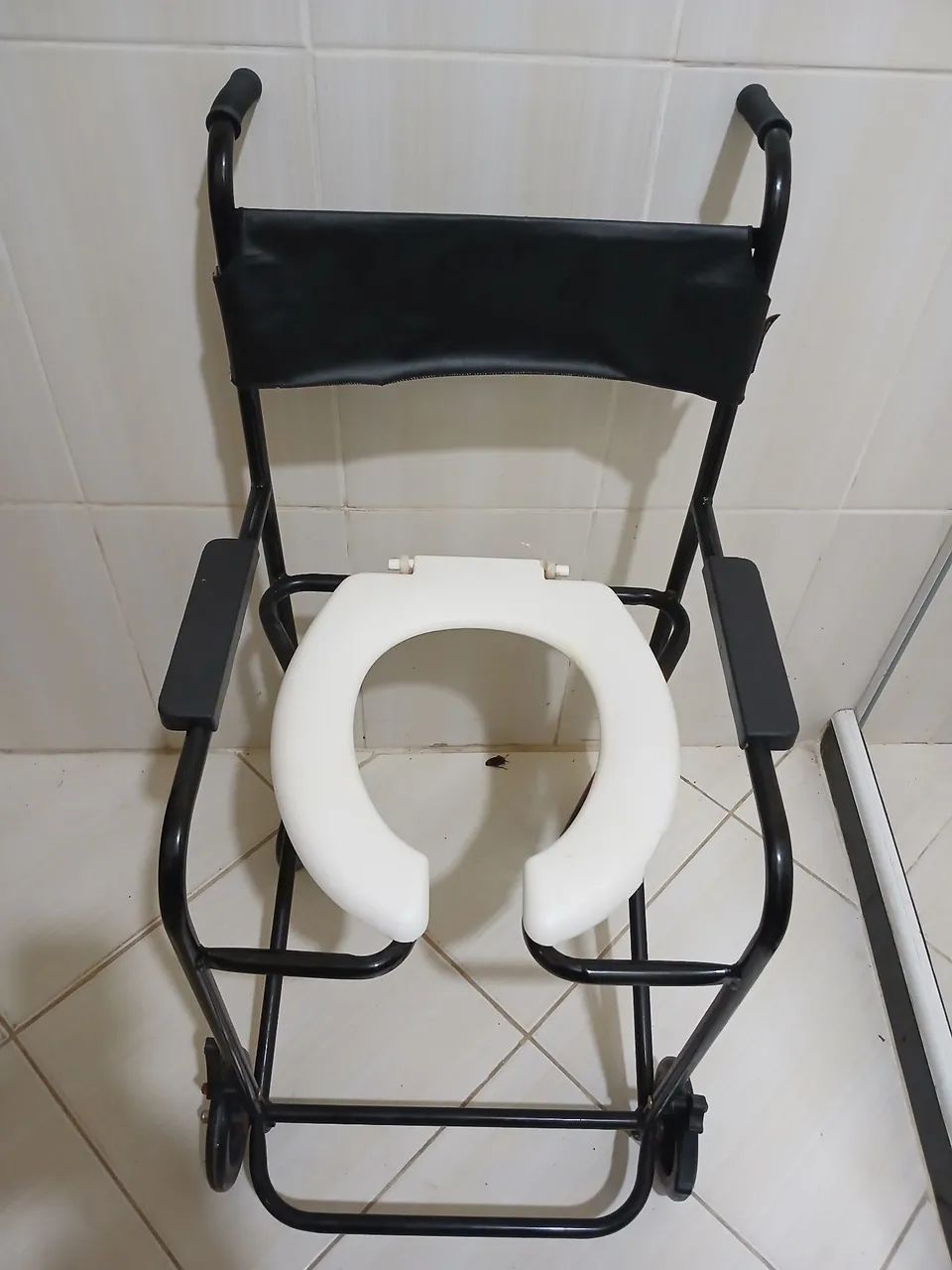 Cadeira higiênica - Foto 3