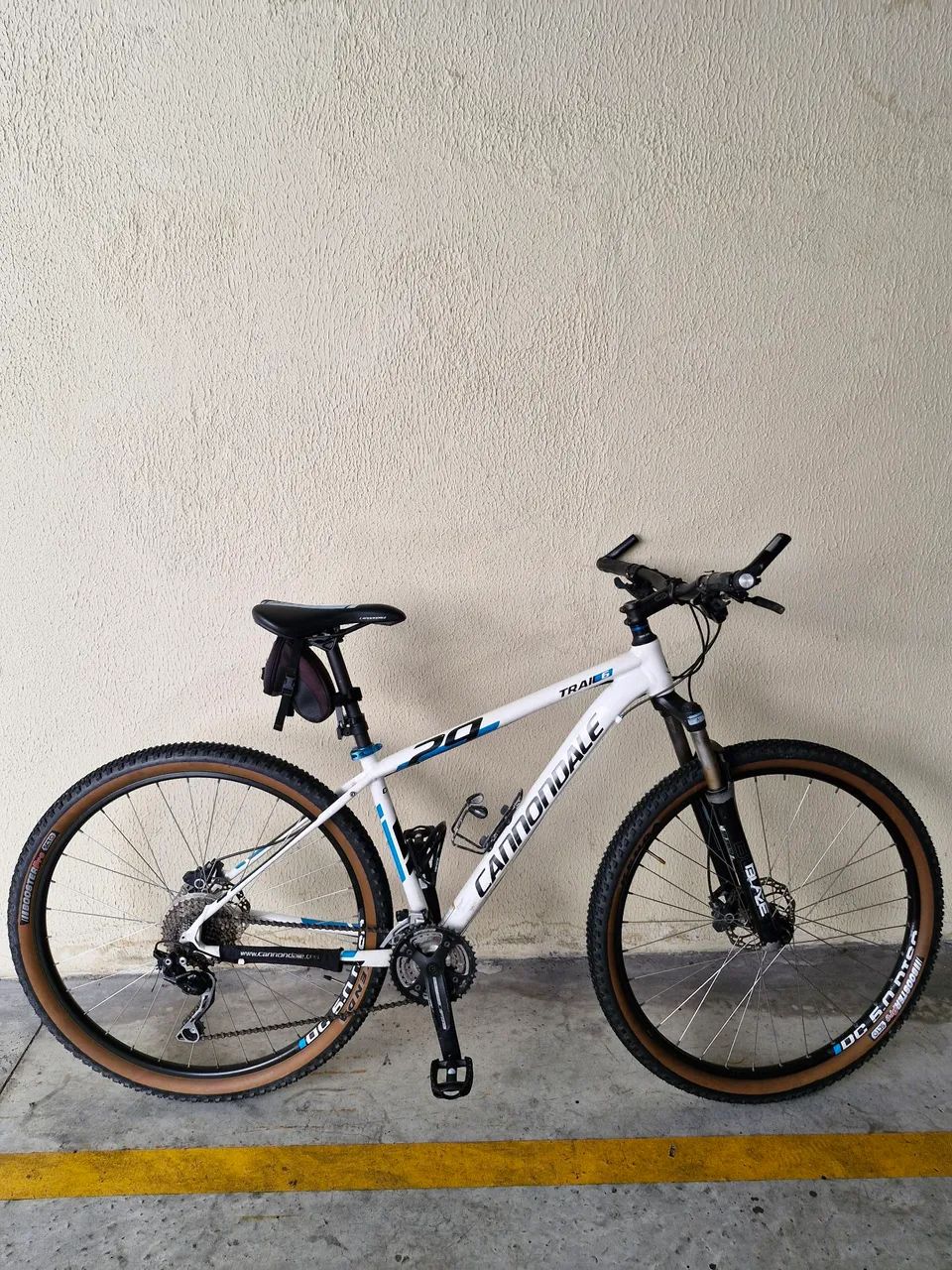 Bicicleta Cannodale trail 6 com kit Shimano.Deore
