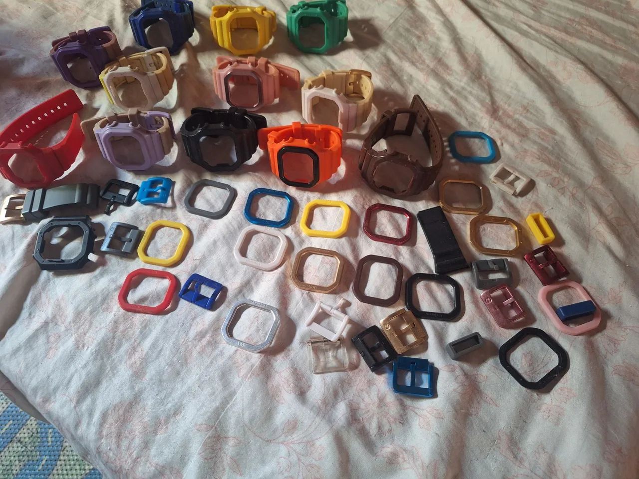 Pulseira e acessorios do Champion YoT