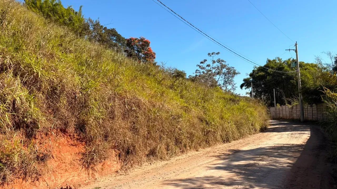 LOTE COM 1.500 METROS EM BAIRRO NOBRE - Foto 2