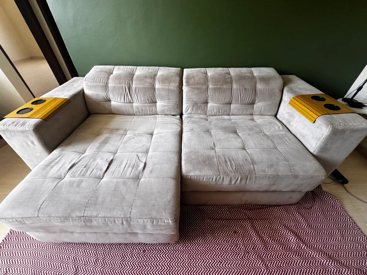 Sofá cama retrátil seminovo