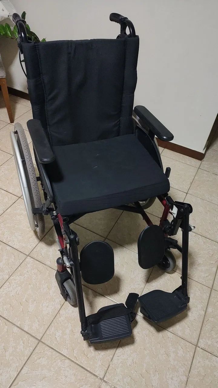 VENDO CADEIRA ORTOMOBIL - Foto 5