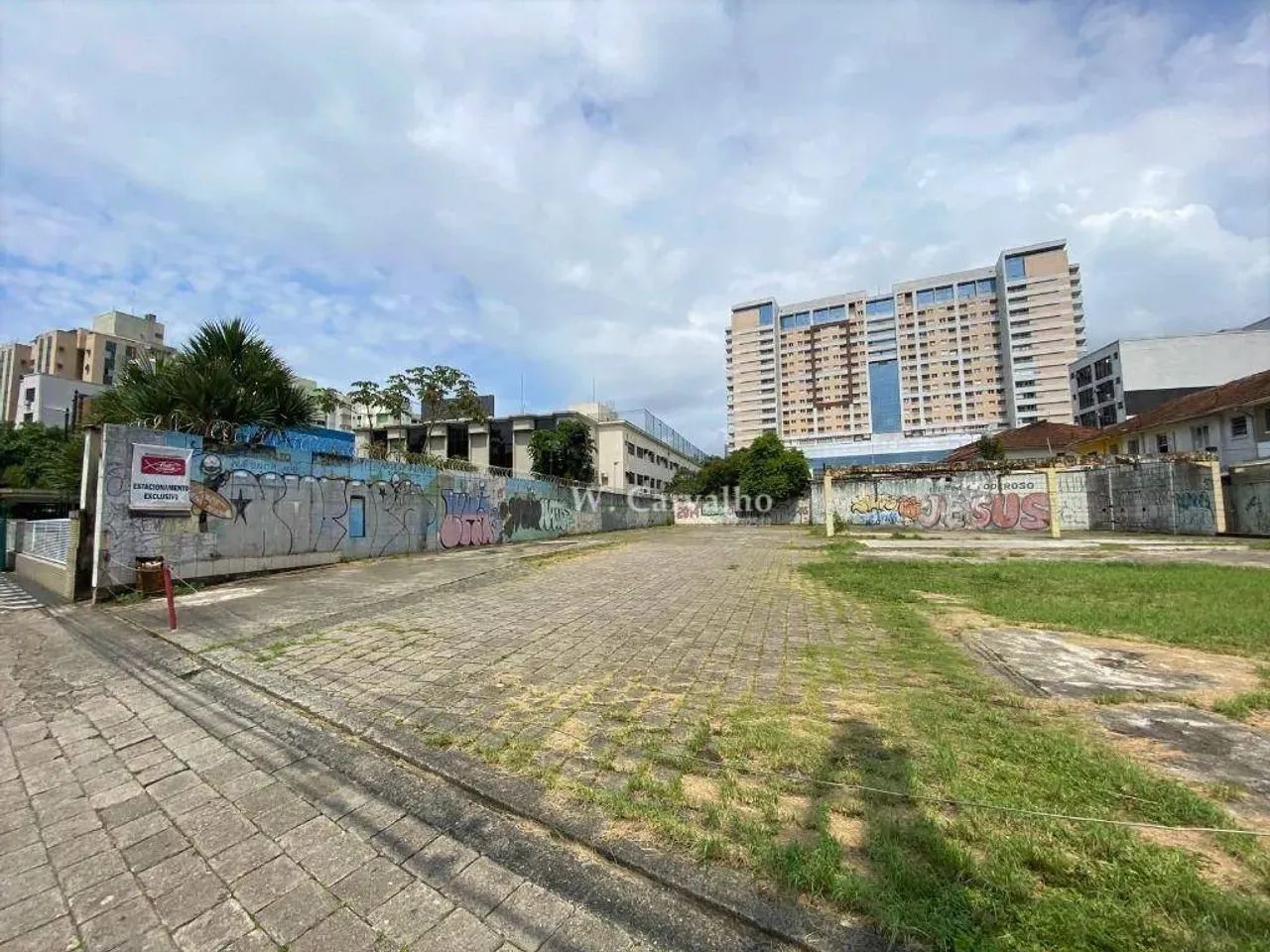 TERRENO PRONTO PARA EDIFICAÇÃO ( Excelente localização & Produto raro ) - Foto 2