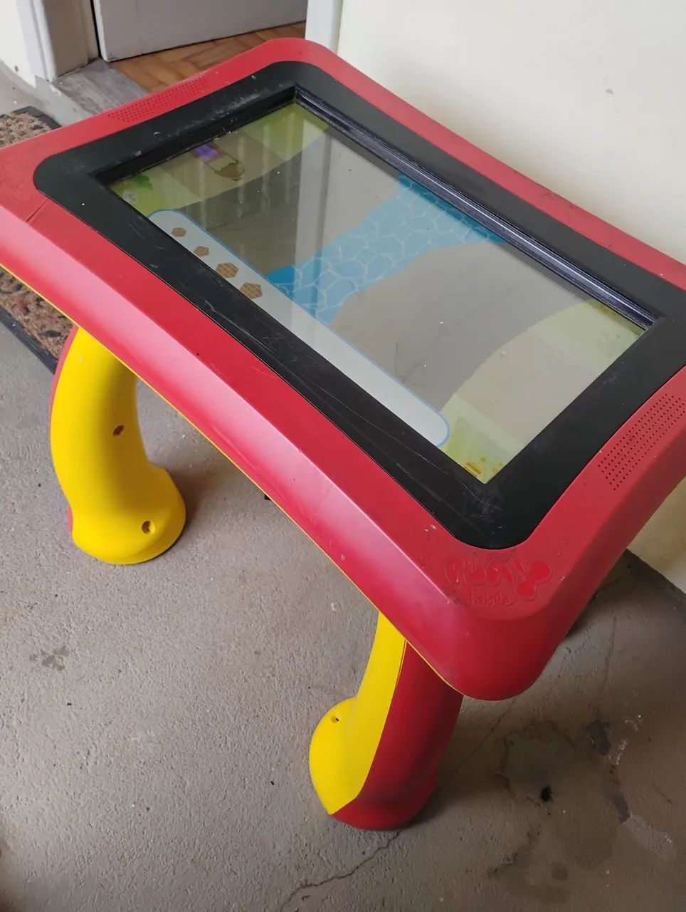 Playtable perfeito funcionamento possui marcas de uso  - Foto 3