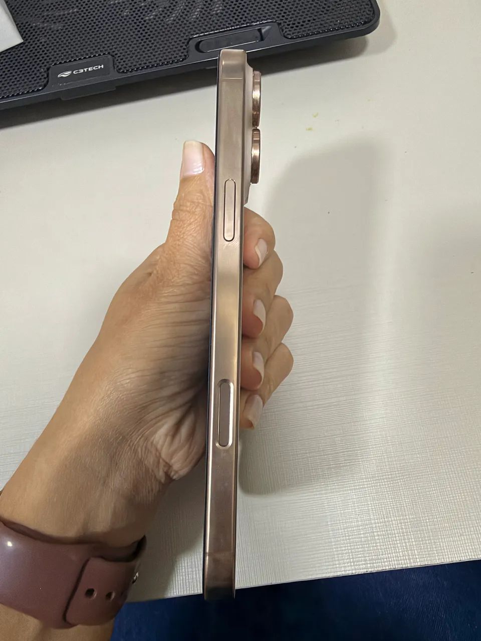 iPhone 16 pro Max - Foto 3