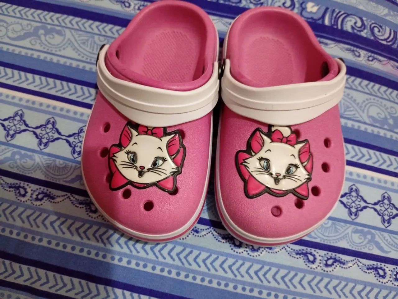Crocs