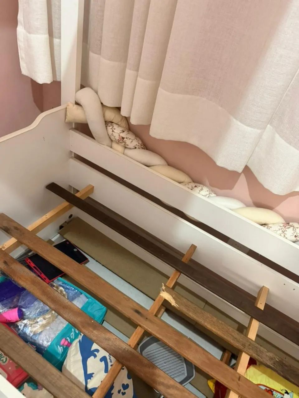 Cama para criança + Colchão - Oportunidade única - Foto 2