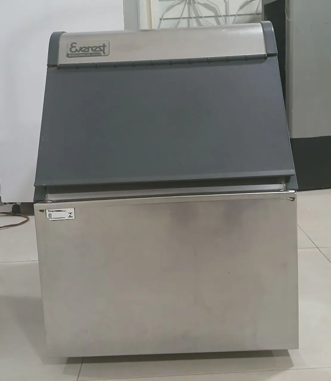 Máquina de gelo Everest 50kg