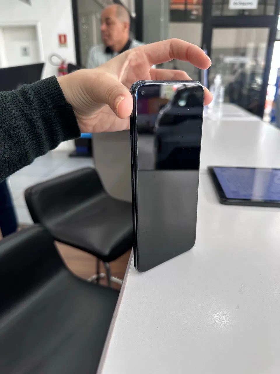 Celular LG K61 128GB - Usado em ótimo estado  - Foto 2