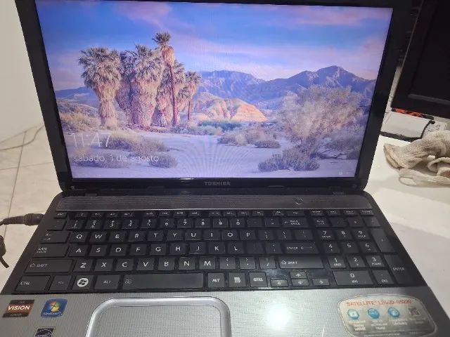 Notebook Toshiba com DEFEITO - Conserto ou Retirado de peças 