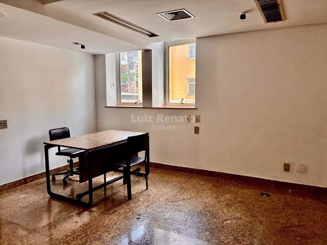 Conjunto de Salas Comerciais para Locação 85m² no Funcionários - Foto 5