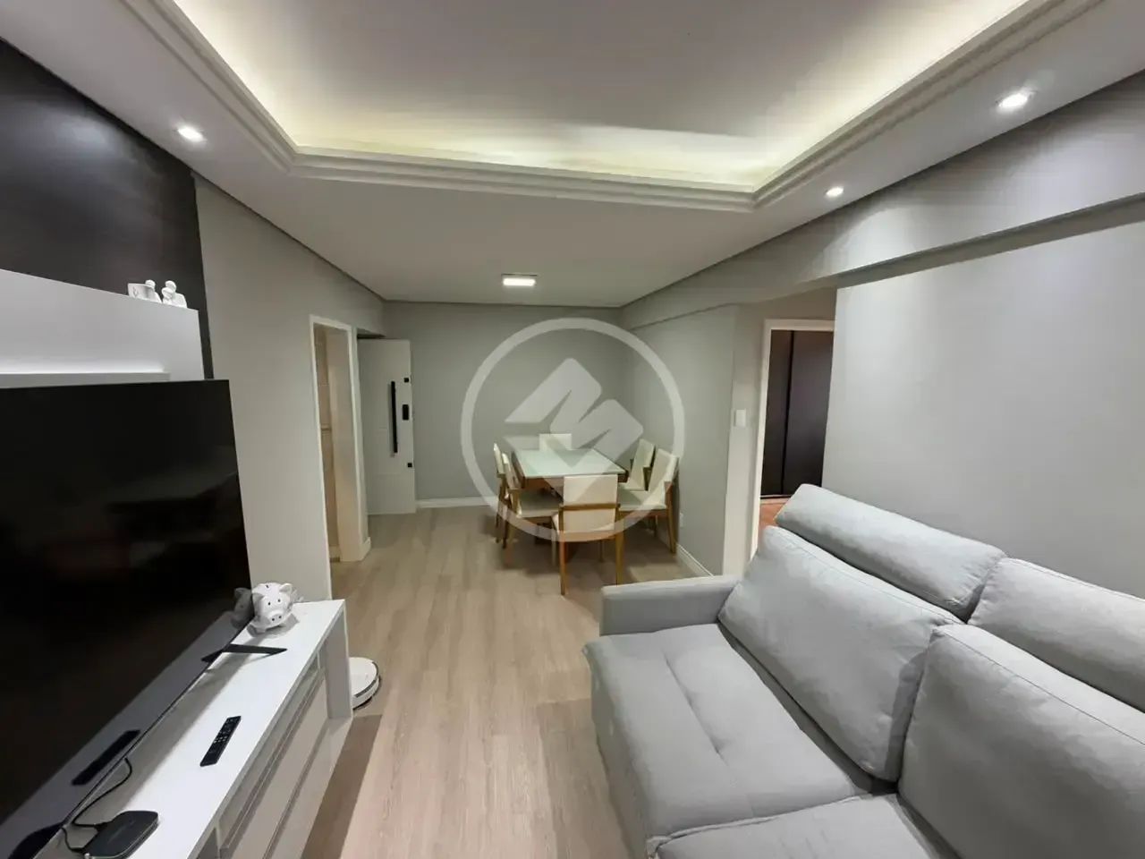 Apartamento de 2 quartos com vaga mobiliado 5 minutos da ponte