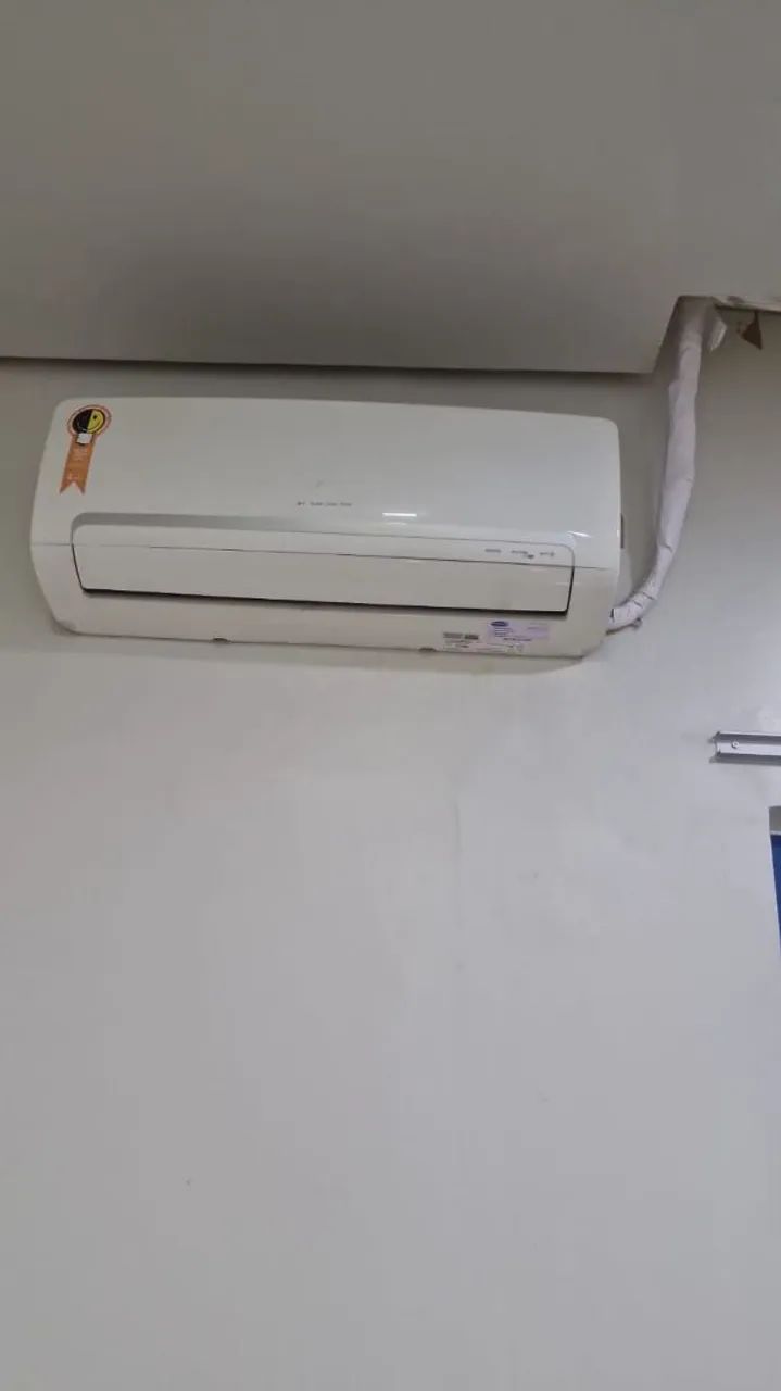 Split 12.000 BTUS INVERTER  - Foto 2