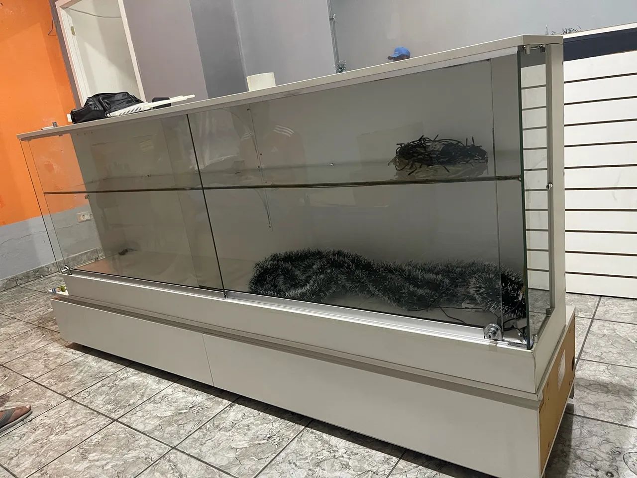 Balcão vitrine com led 
