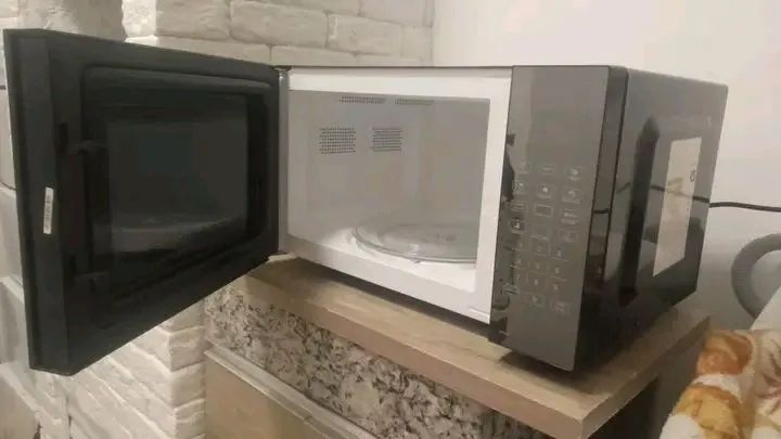 Microondas Philco 220v - Foto 2