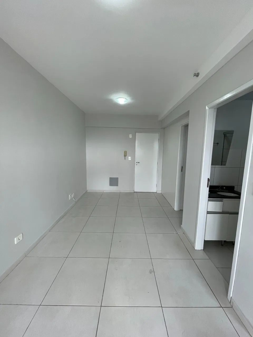Locação - Apartamento na Zona 07 em Maringá - Foto 5