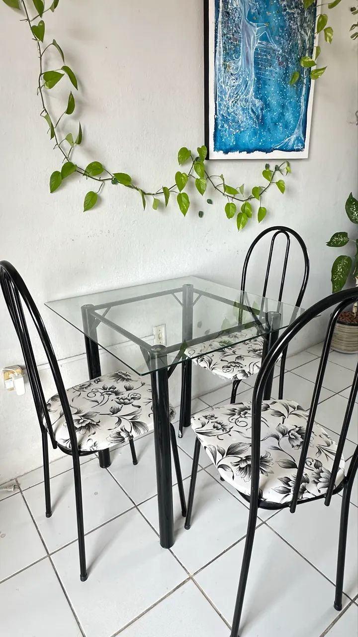 Mesa tubular de vidro com 4 cadeiras  - Foto 3