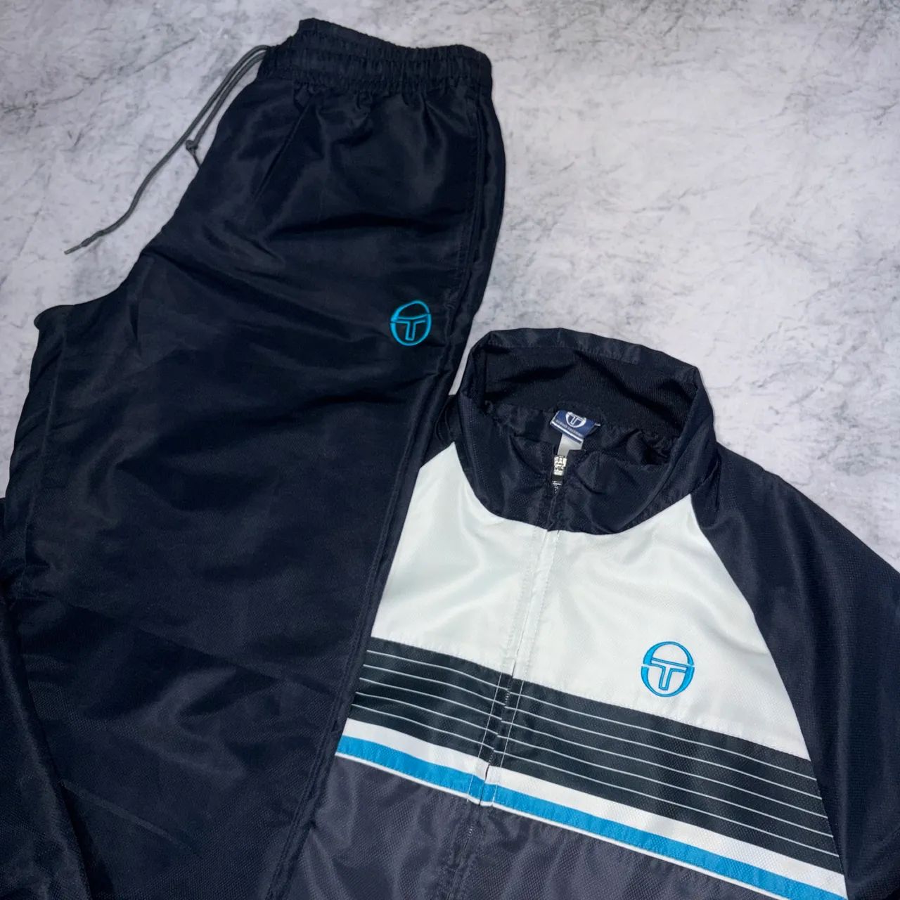 Conjunto Esportivo Sérgio Tacchini Jaqueta e Calça - Foto 2