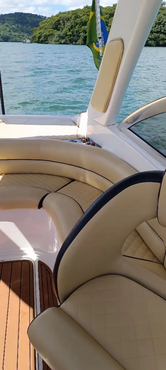 Lancha ano 2017 cabinada 23 pés rabeta bravo3 250 hp - Foto 11