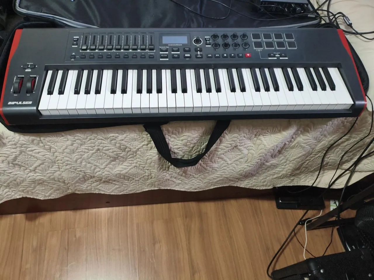 Controlador Midi Novation Impulse 61 - Foto 2
