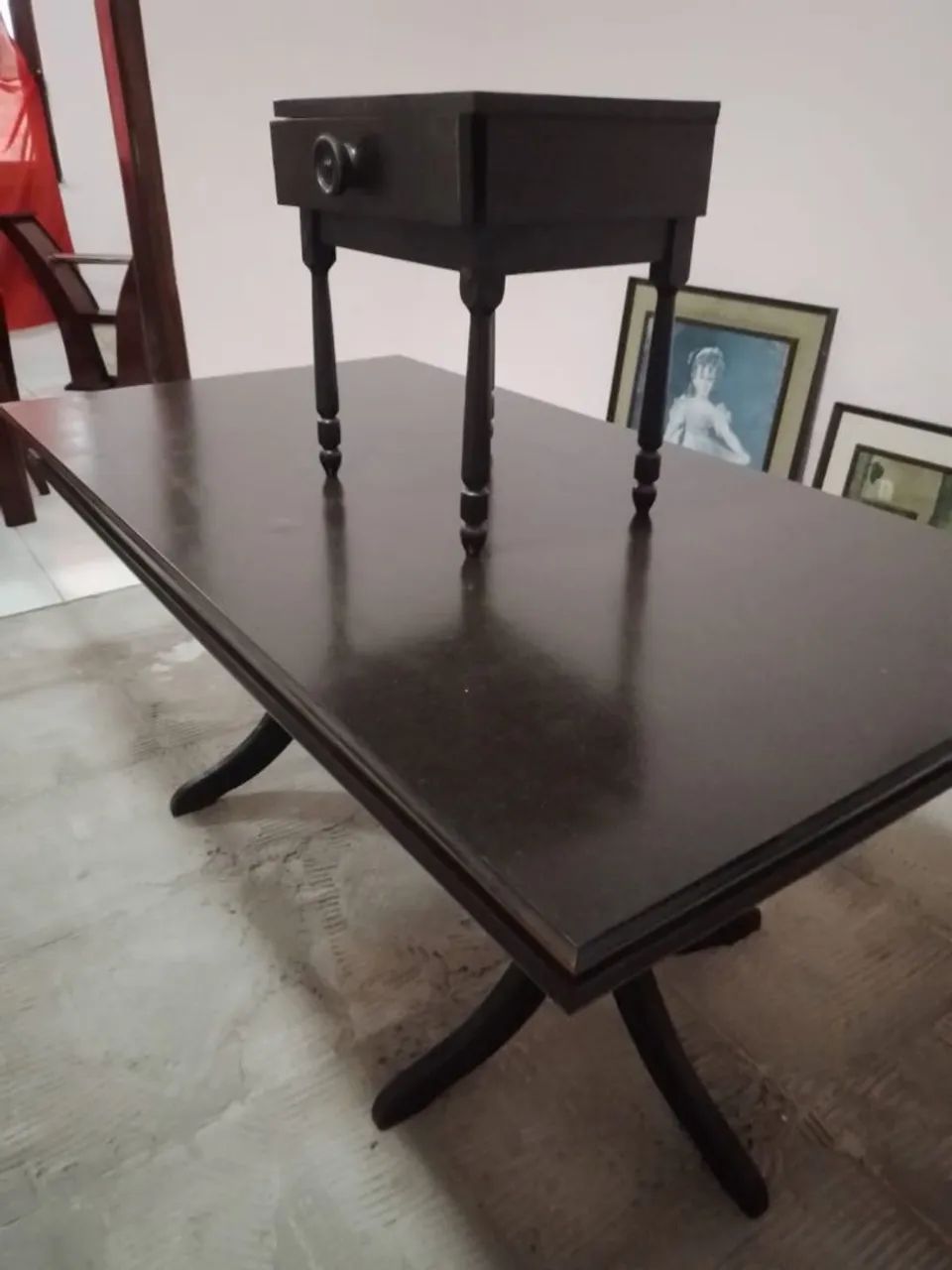 Mesa Clássica de Jantar. 