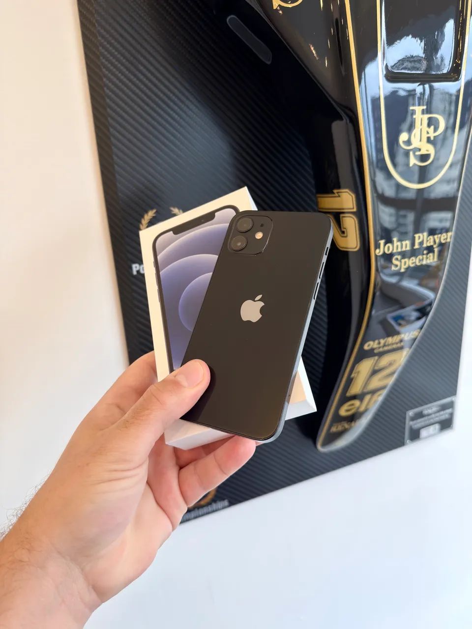 iPhone 12 64gb com caixa, bateria 91% - Celulares e Smartphones