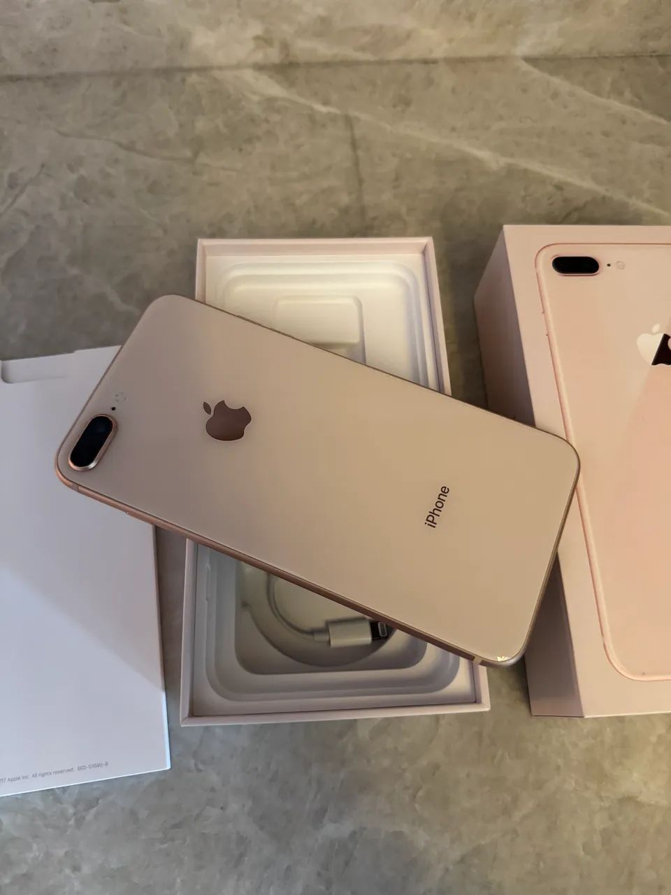 iPhone 8 Plus - 64GB