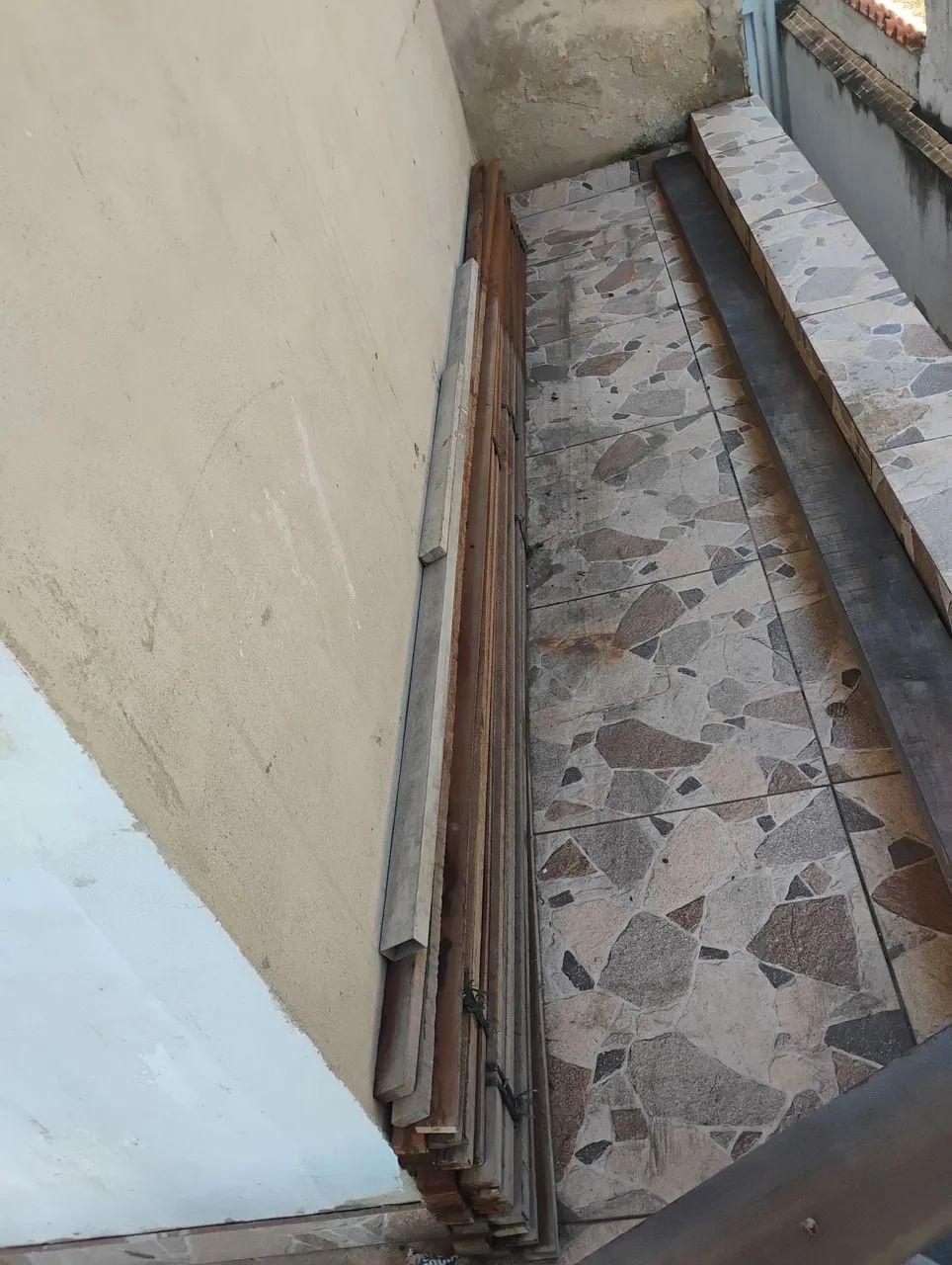 Colunas Maçaranduba 