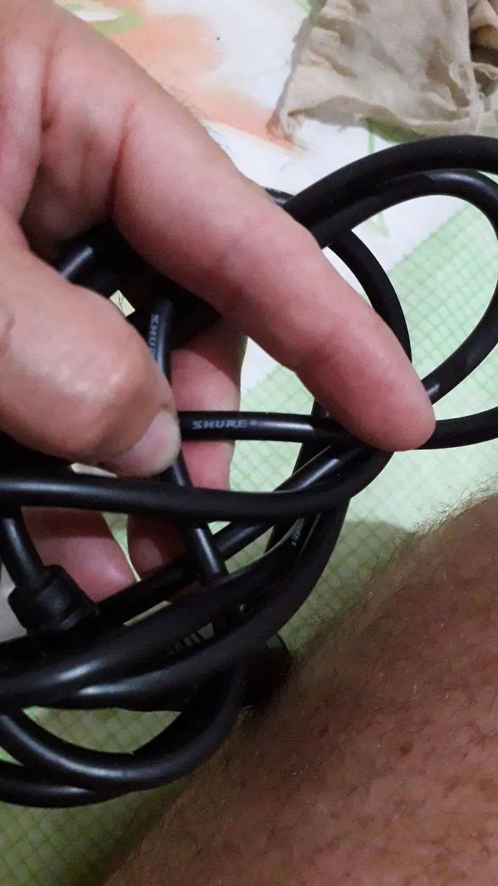 Microfone shure com fio tudo original  - Foto 4