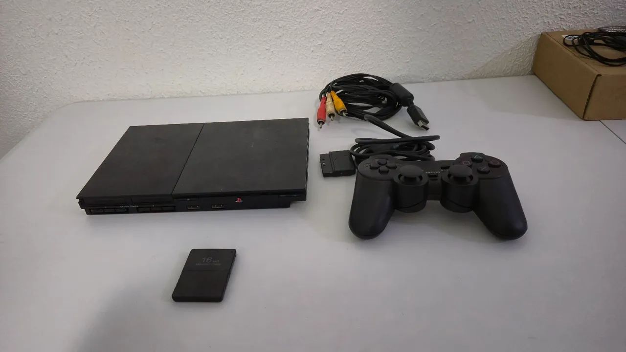Playstation 2 Slim (PS2)