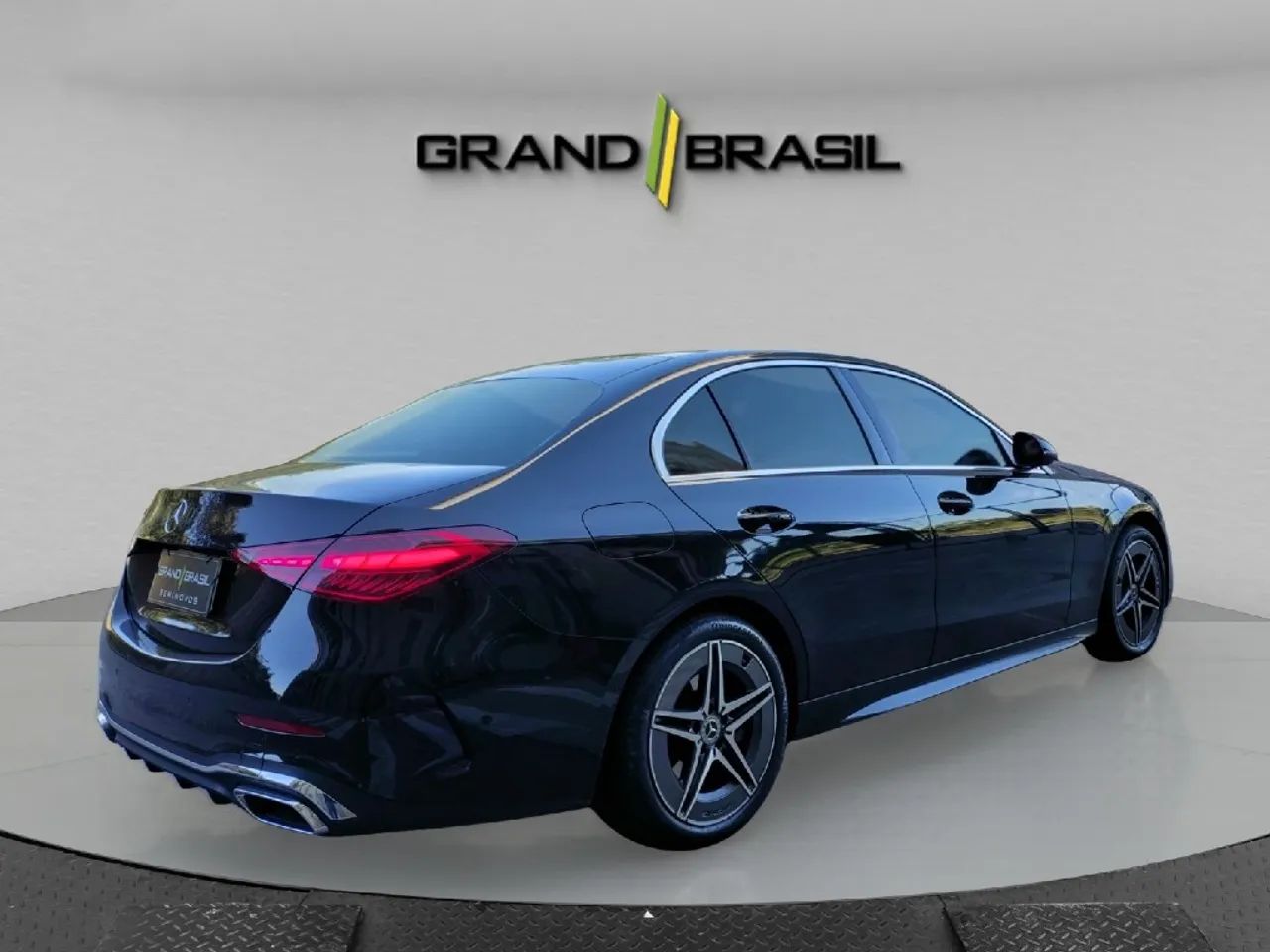 Mercedes-Benz C-200 AMG Line EQ Boost 1.5 TB Aut. 2023 - Foto 3