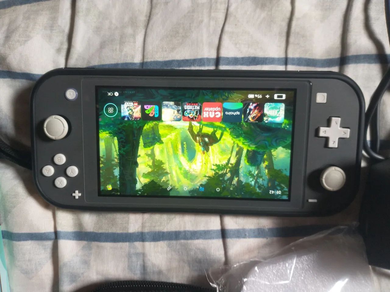 Nintendo switch lite desbloqueado completo com Assessórios  - Foto 2