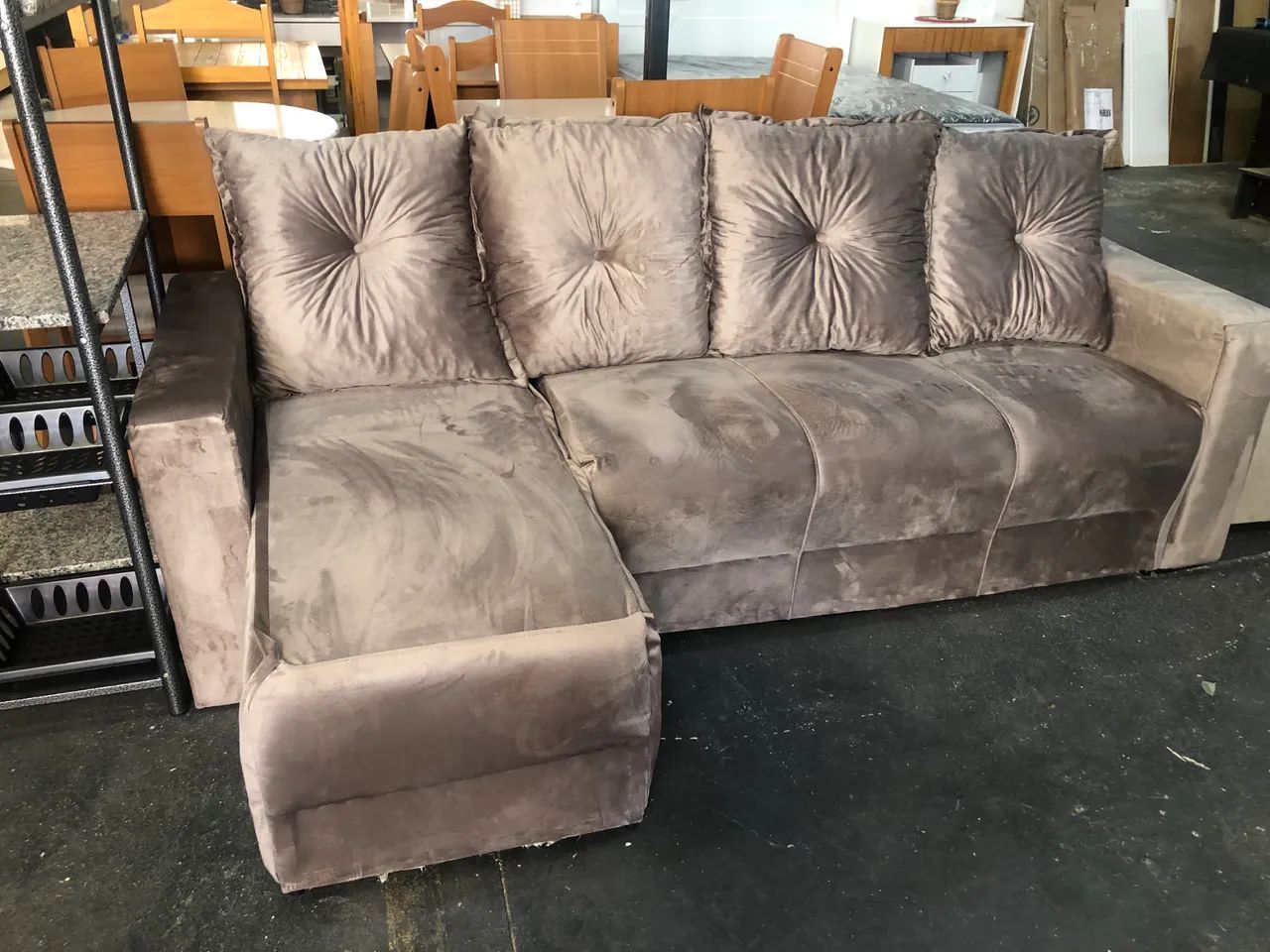 Sofá com chaise / NOVO / ENTREGAMOS  - Foto 2