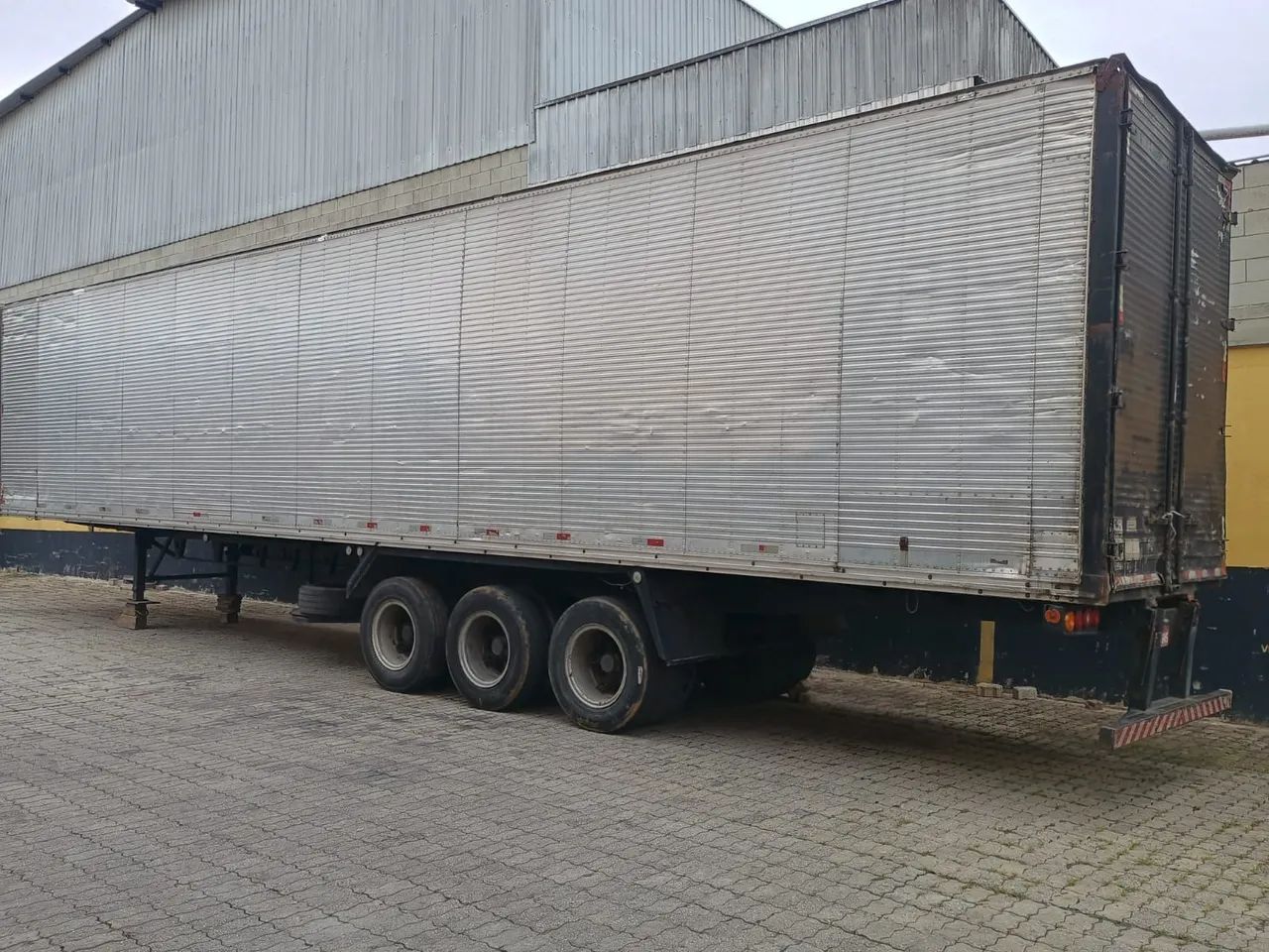 Carreta Bau kit 2007 - Foto 6