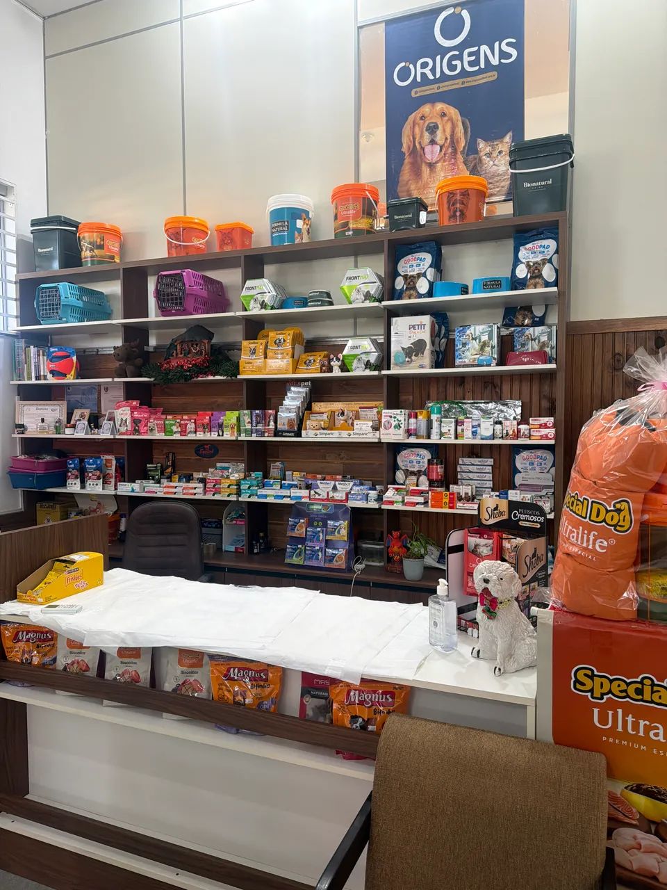 Vende-se casa de Ração ou os produtos e Móveis  - Foto 3