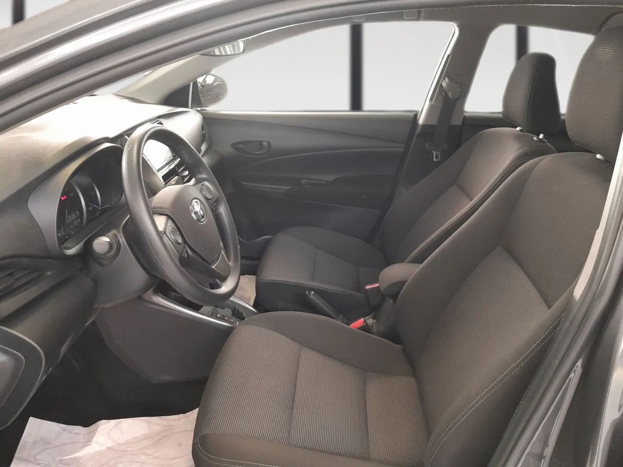 Toyota Yaris XL 1.5 Flex 16V 5p Aut., foto 7 de 13