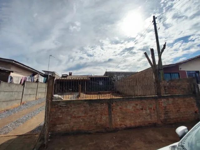 Terreno 200m² com Casa e Renda de Aluguel - Documentação 100% OK - Foto 2