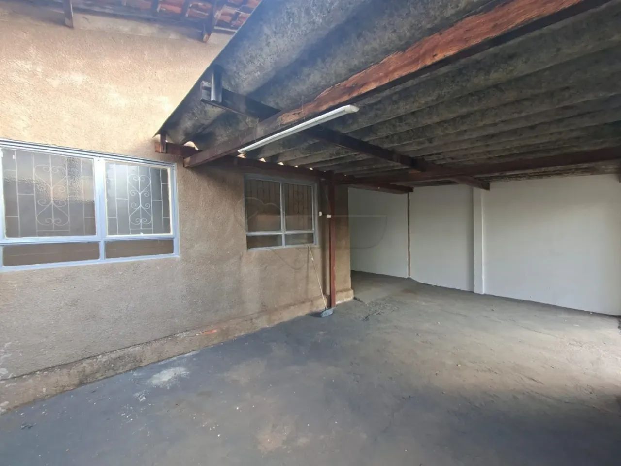 Casa residencial com 03 quartos no Jardim São Francisco. - Foto 3