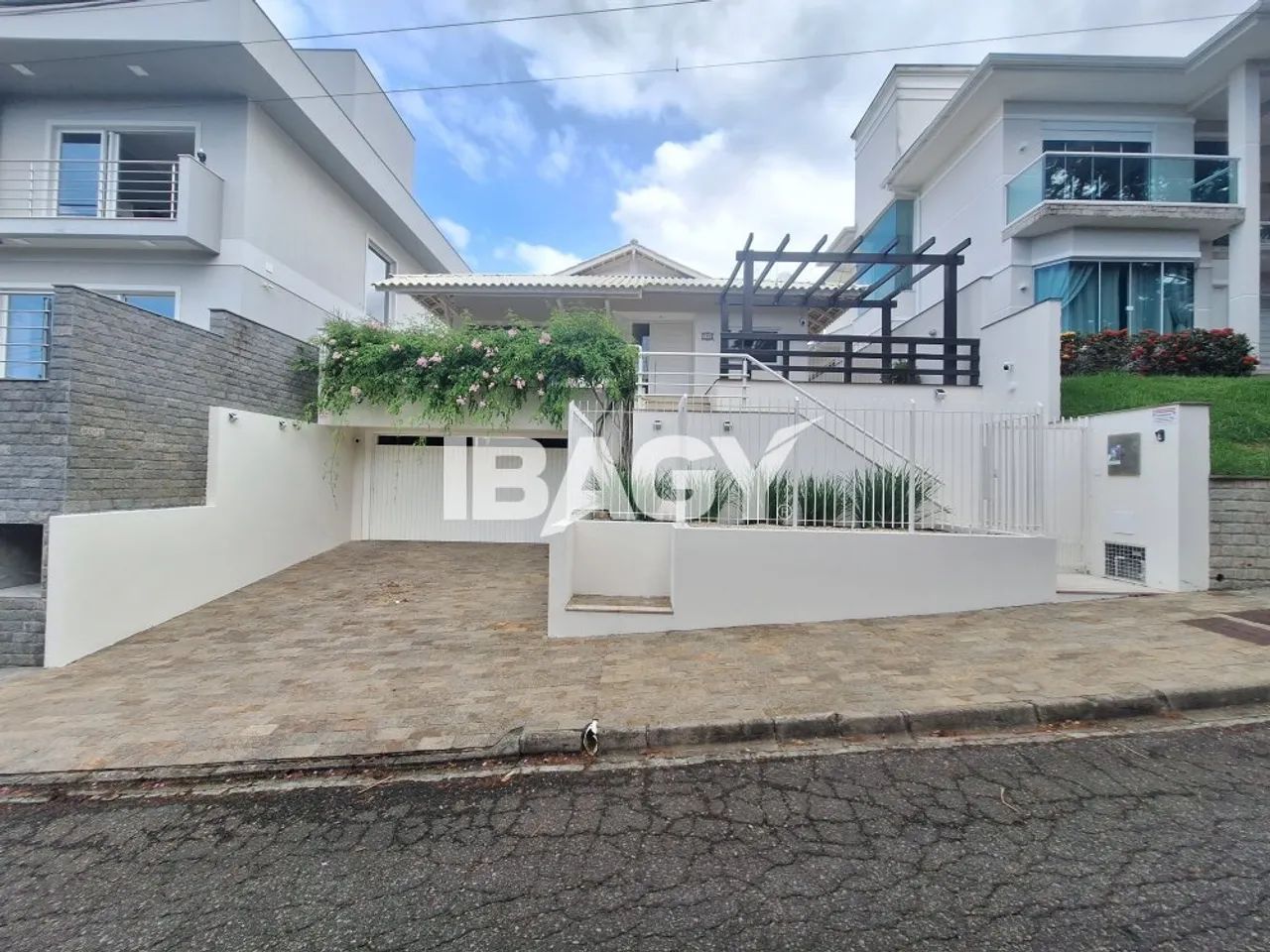 Excelente Casa 3 dormitório(s) em Pedra Branca - Palhoça