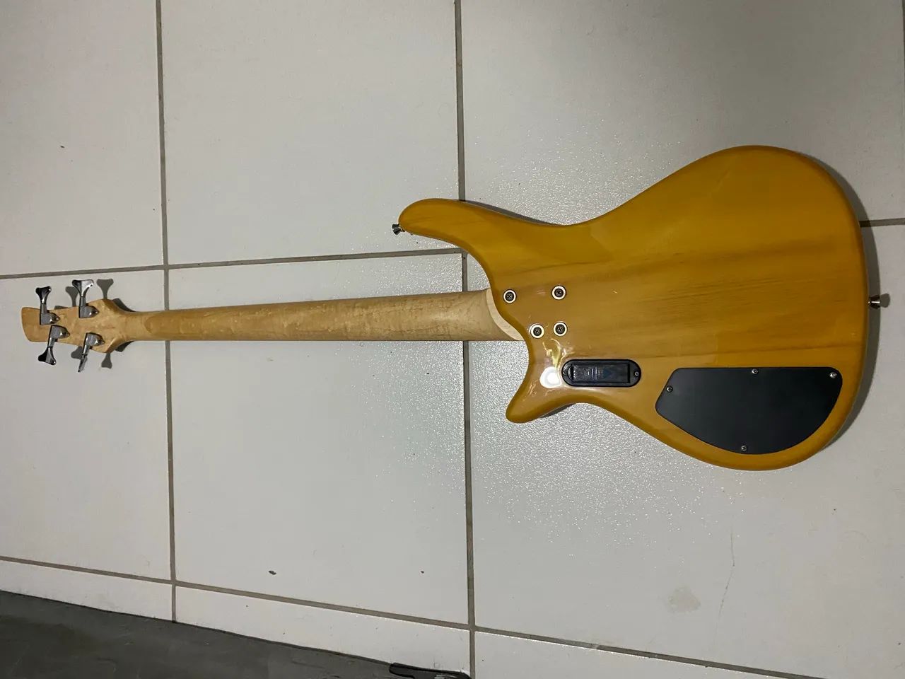 Baixo, contra-baixo - Foto 4