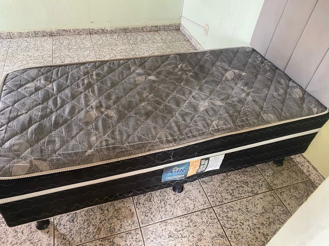 Cama box com colchão e cabeceira solteiro. - Foto 2