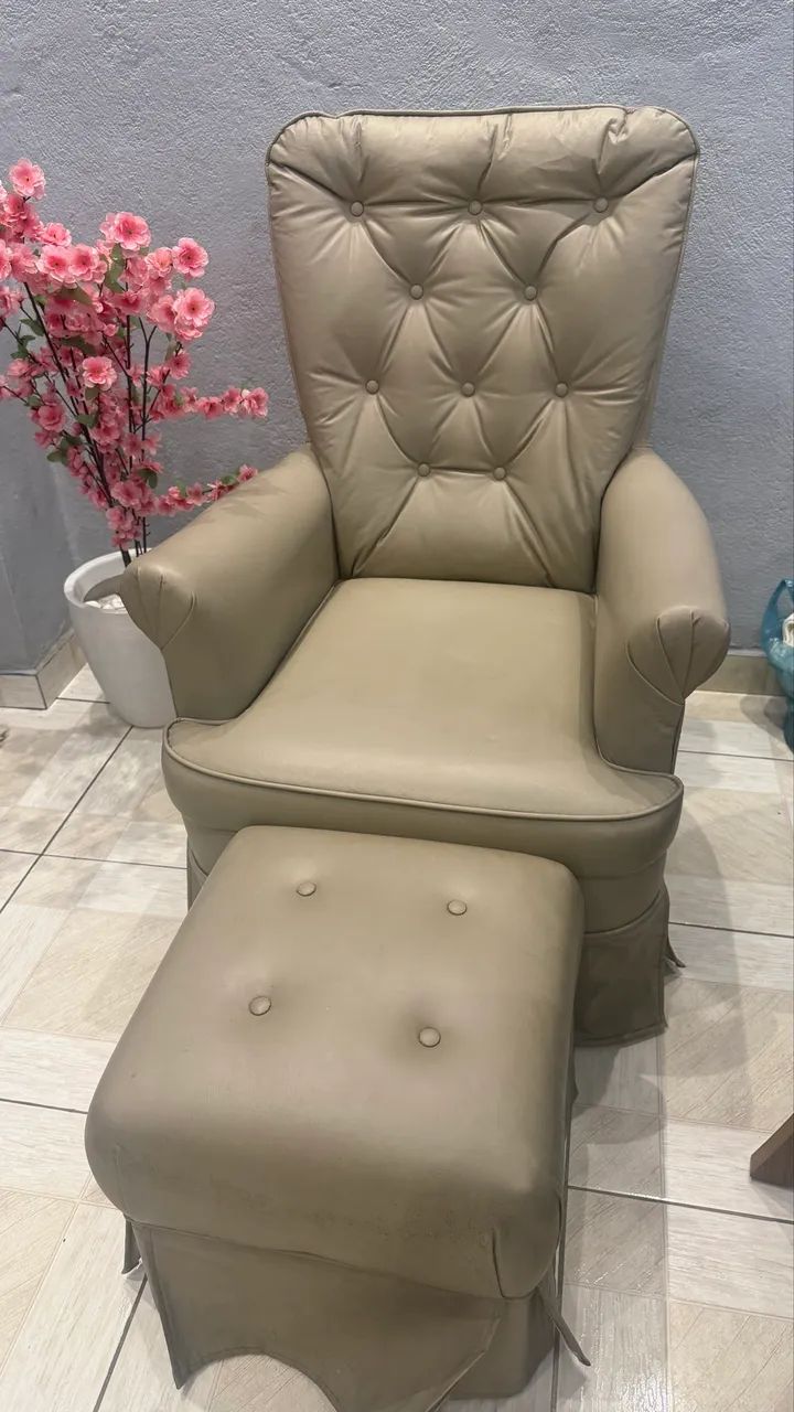 Poltrona de couro ? amamentação  - Foto 2