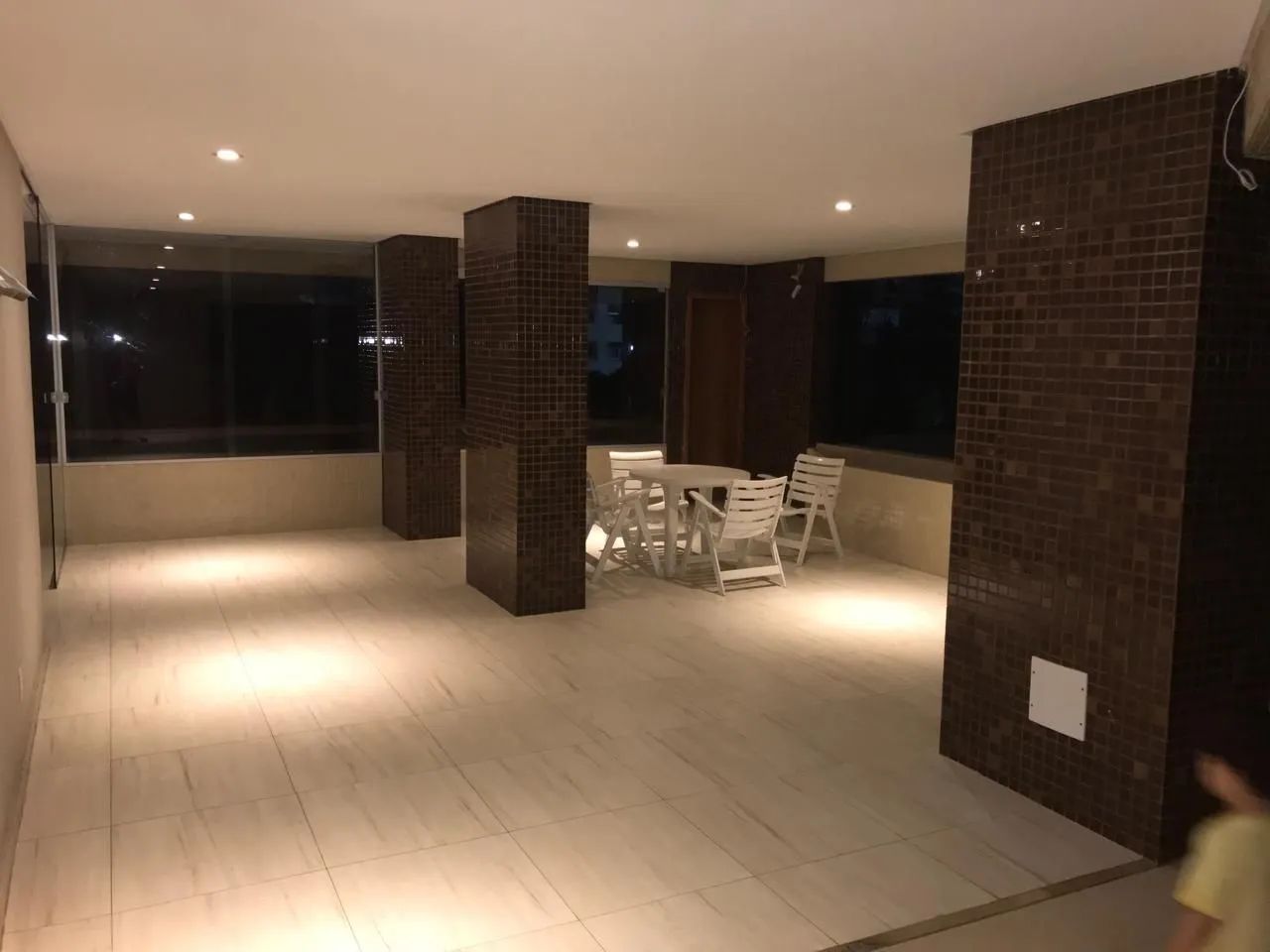 GRAÇA 2/4 SENDO 1 SUITE  79M² - Foto 4