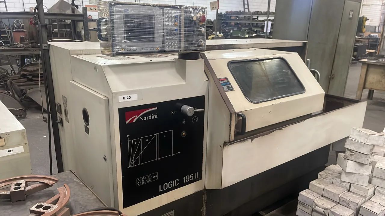Torno Cnc logic 150 Nardini  - Foto 3