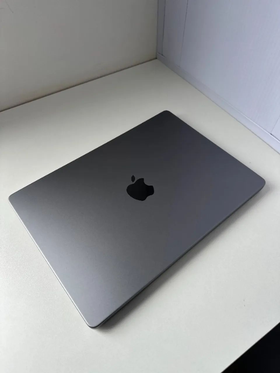 MacBook Pro M3 14 POLEGADAS, 8GB RAM 512GB SSD - Foto 4