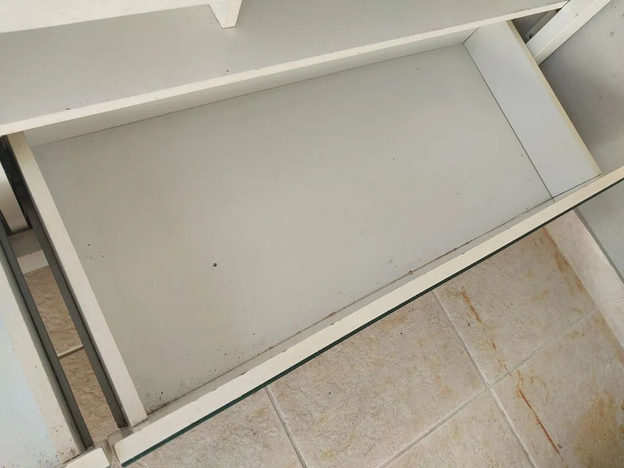 Rack Branco com espelho com defeito na gaveta - Foto 2